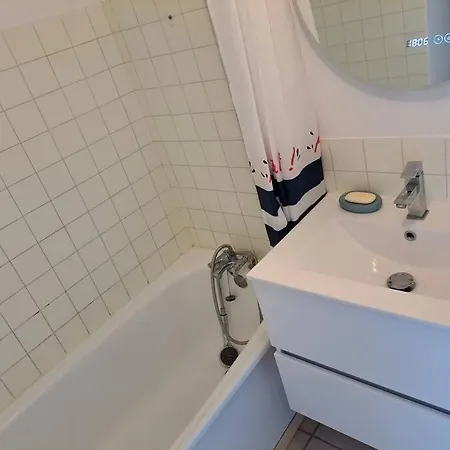 Arche De Noe 250, Superbe Studio Avec Vue Bateaux Agde